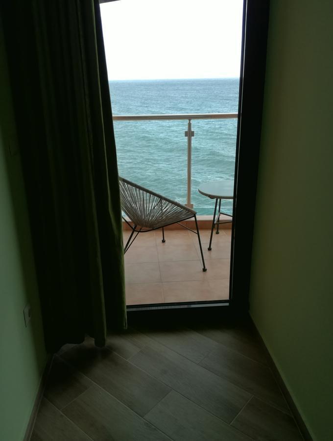 Apartment Sea Space 3 Dobra Voda Bagian luar foto
