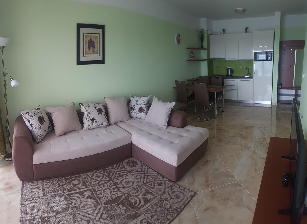 Apartment Sea Space 3 Dobra Voda Bagian luar foto