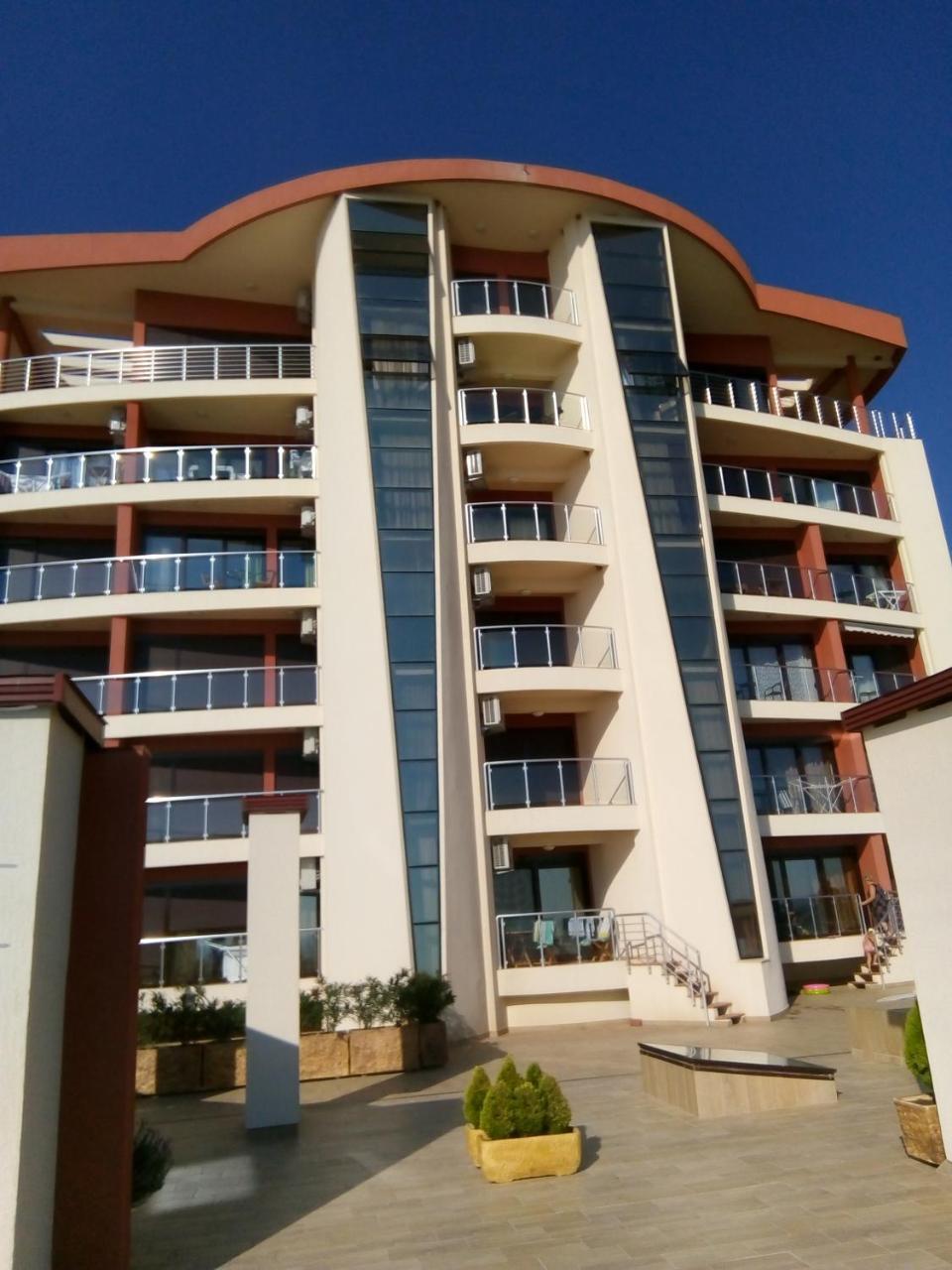 Apartment Sea Space 3 Dobra Voda Bagian luar foto